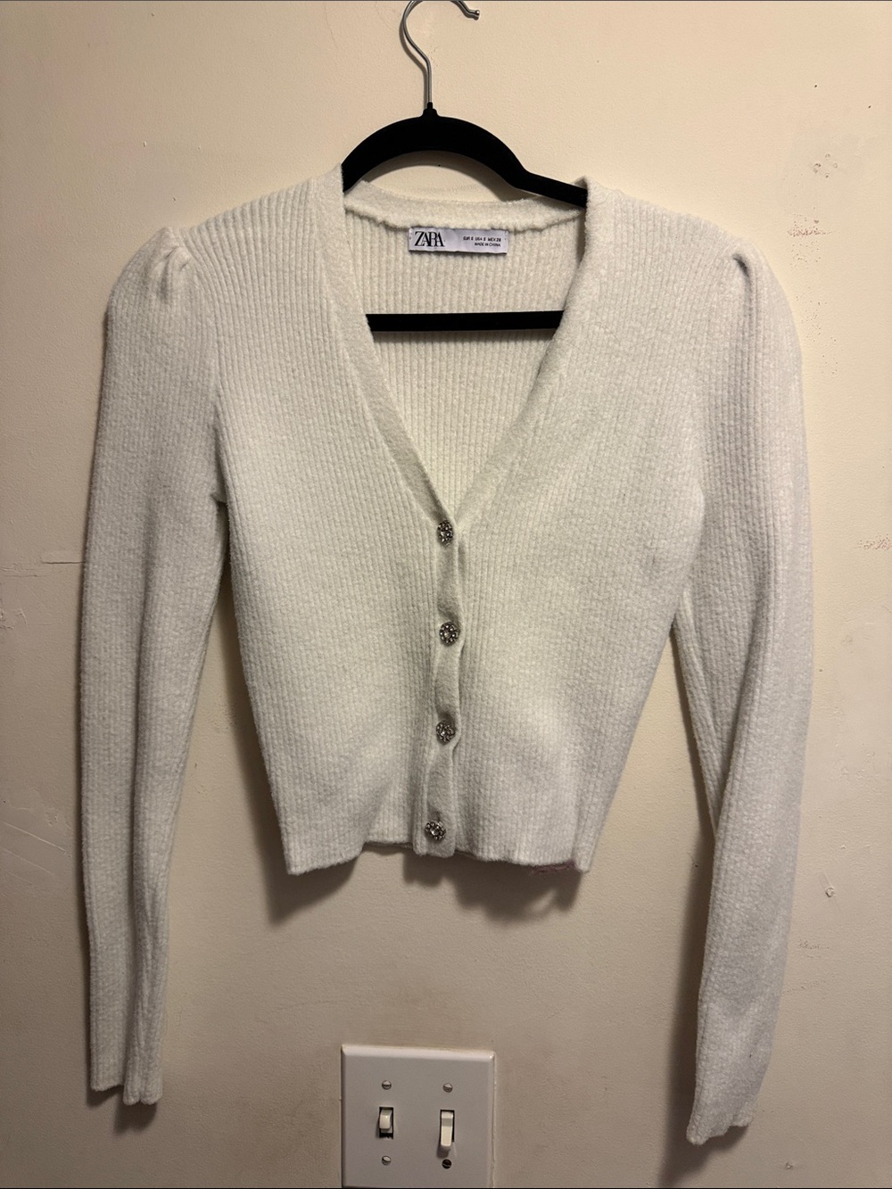 Zara Cream V-Neck Button-Front Puff Sleeve Cardigan